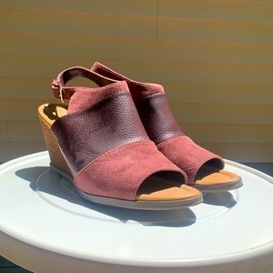 LIKE NEW Dr. Scholl’s wedges